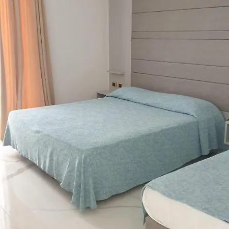 호텔 Columbus Dependance 3*