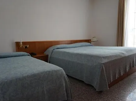 Columbus Dependance 3*